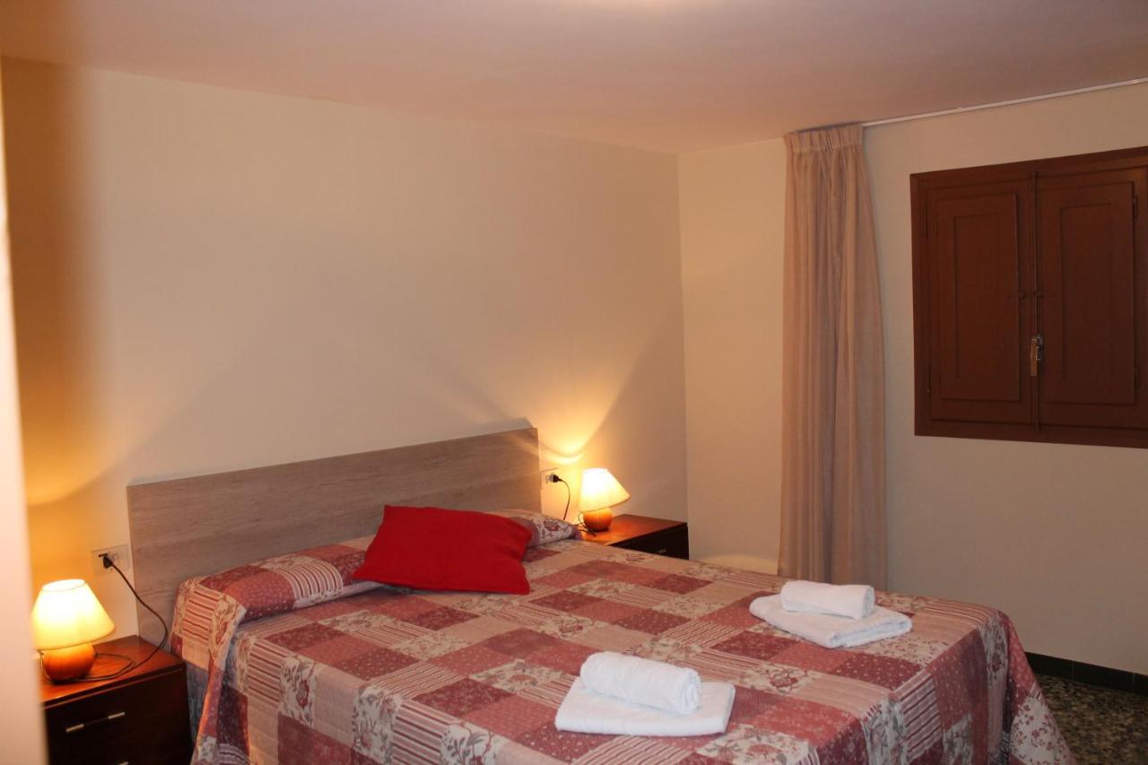 Apartaments Turístics Vilaró Llorts Exterior foto