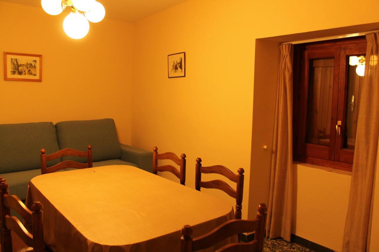 Apartaments Turístics Vilaró Llorts Exterior foto