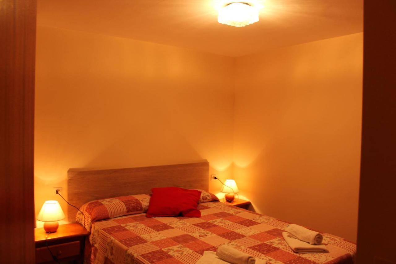 Apartaments Turístics Vilaró Llorts Exterior foto