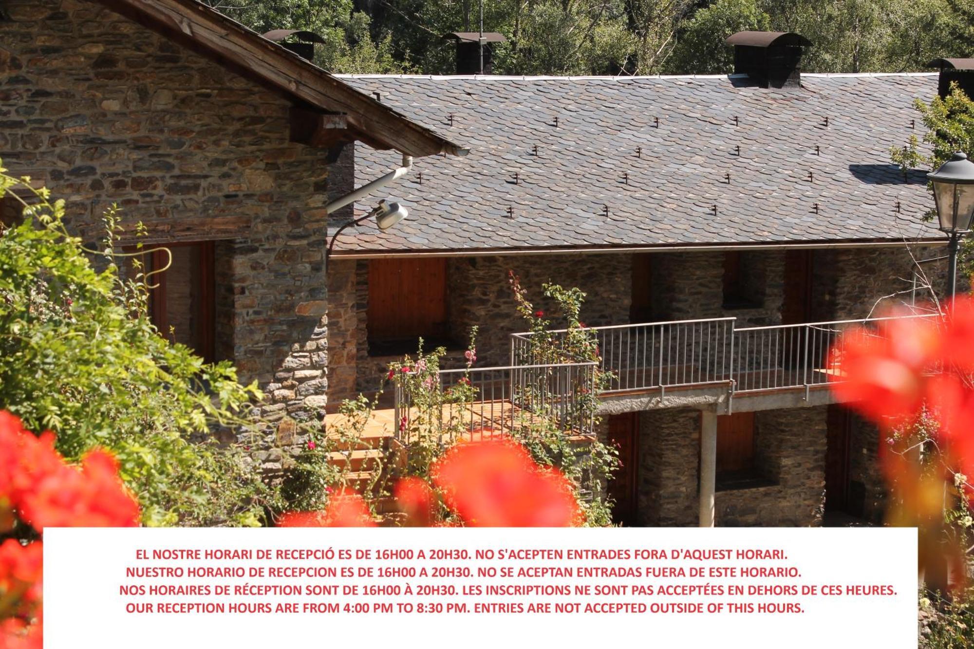 Apartaments Turístics Vilaró Llorts Exterior foto